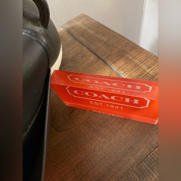 Coach Vintage Tango Crossbody Bag - Picture 9 of 11